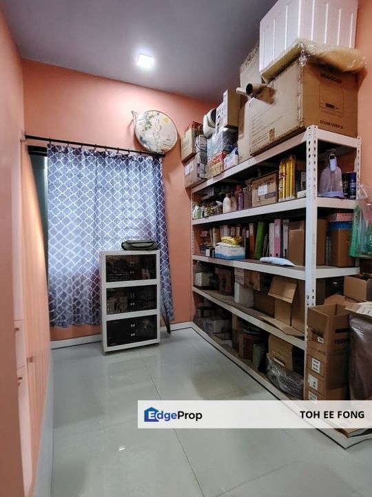 Taman Universiti Single Storey Terrace House Fully Renovated Unit For Sale, Johor, Skudai