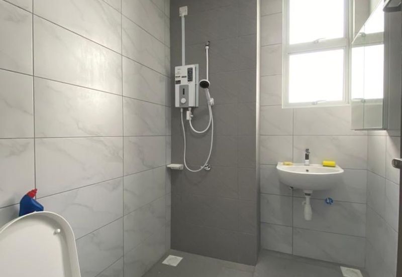 SKS Habitat Apartment, Larkin