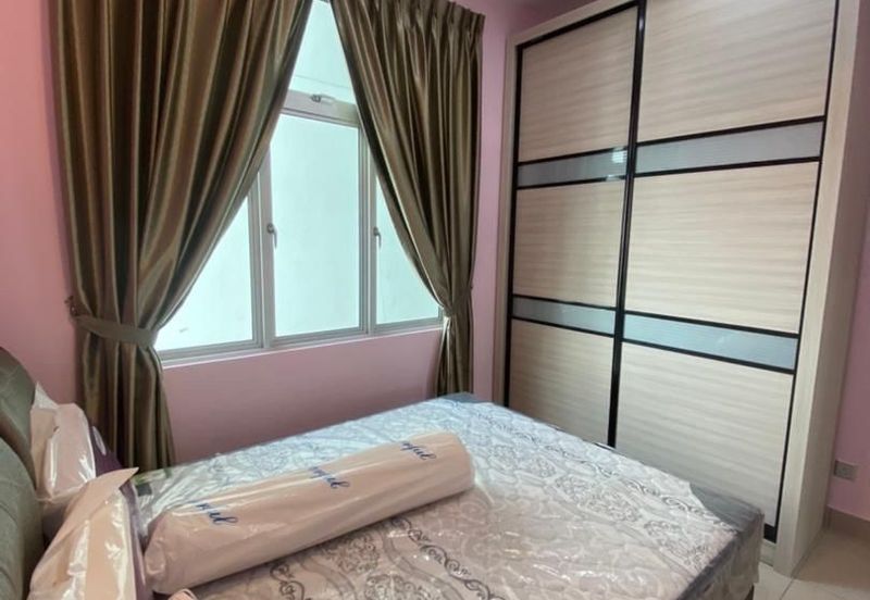 SKS Habitat Apartment, Larkin