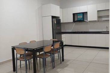 The Pinnacles (Pinnacle Tower)