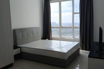 The Pinnacles (Pinnacle Tower)