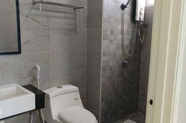 The Pinnacles (Pinnacle Tower)