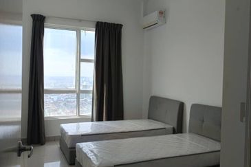 The Pinnacles (Pinnacle Tower)