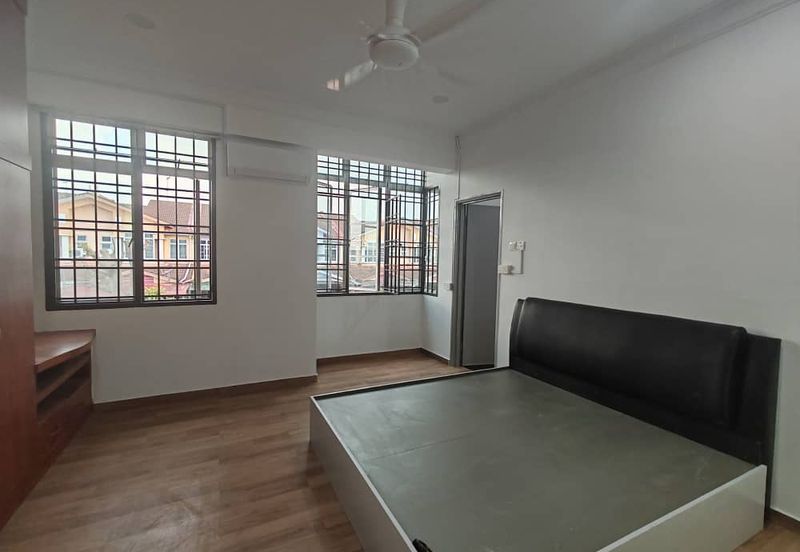 Taman Austin Perdana