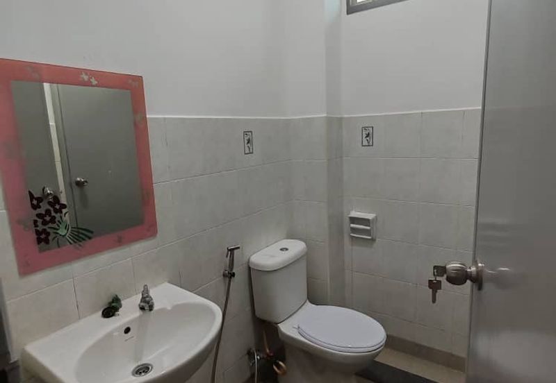 Taman Austin Perdana