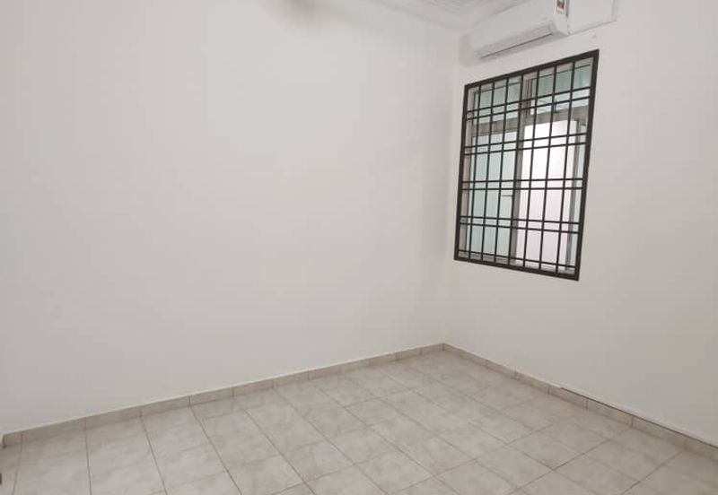 Taman Austin Perdana