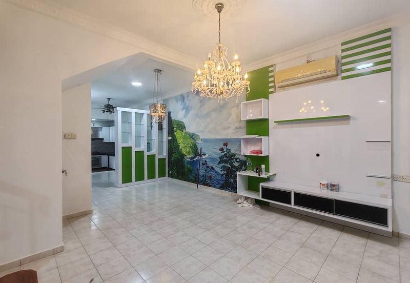 Taman Austin Perdana