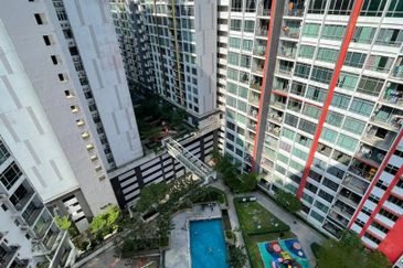 Dedaun Hijau (Greenfield Regency)