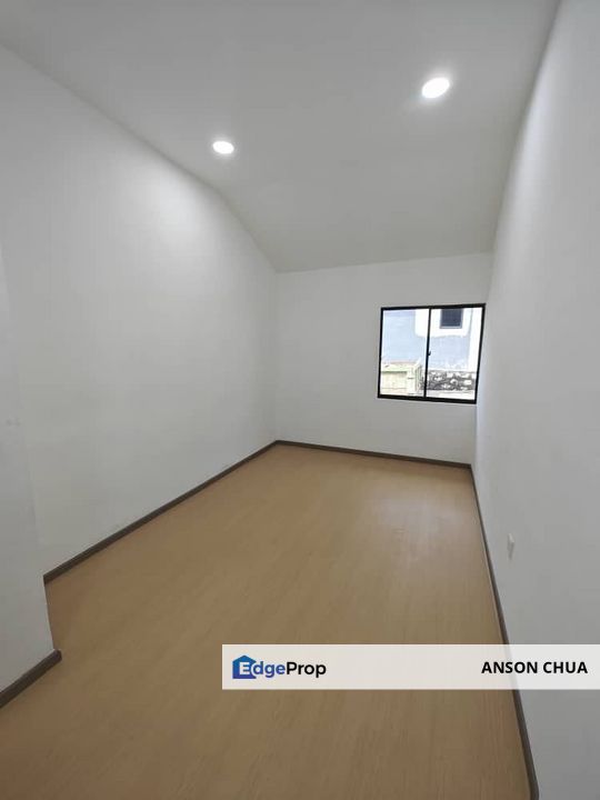 Bukit Jaya @ Renovated Single Storey Endlot Terrace Near Puteri Wangsa For Sale, Johor, Ulu Tiram