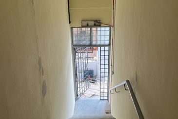 Austin Avenue @ Taman Mount Austin