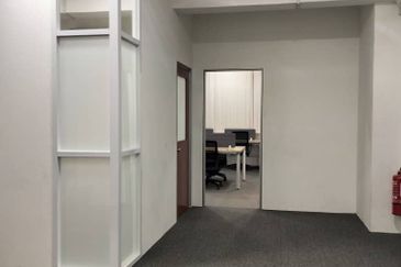 Taman Mount Austin Commercial