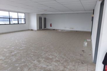 Apex Bizhub Desa Cemerlang