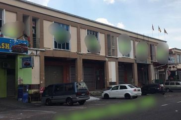 Austin Avenue @ Taman Mount Austin