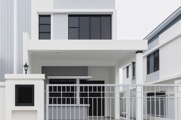 The Canal Garden South, Horizon Hills