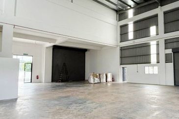 1.5 Storey Semi-D Light Industry