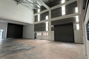 1.5 Storey Semi-D Light Industry