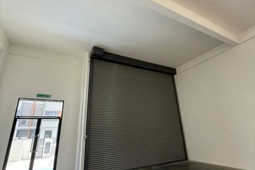 1.5 Storey Semi-D Light Industry