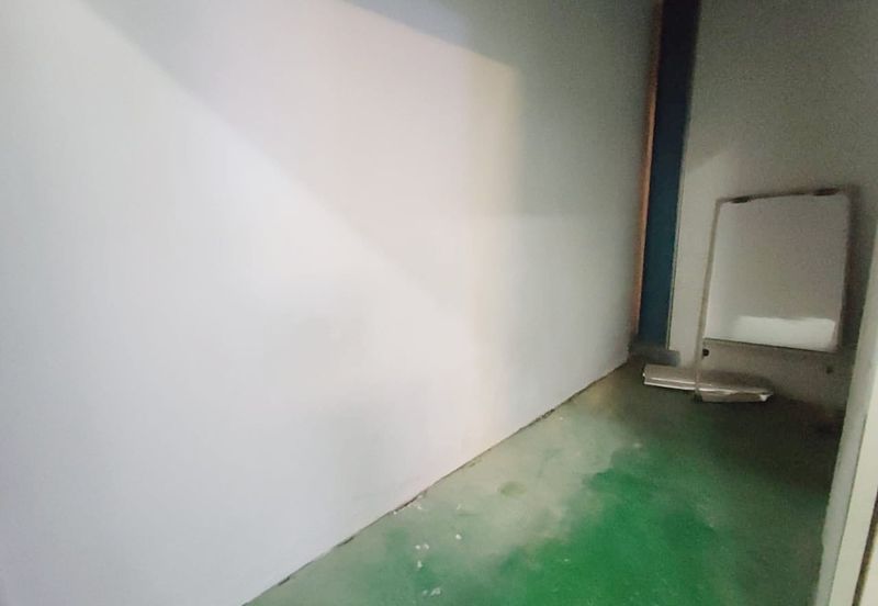 1.5 Storey Light Industri In Taman IKS Juru