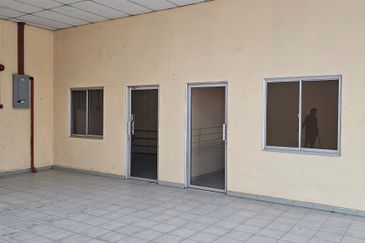 Taman Perusahaan Sungai Lokan