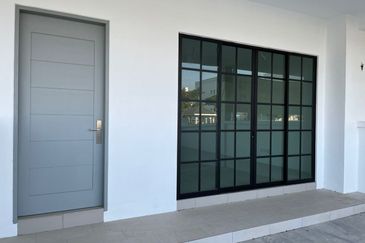 A Home that Feels Right — Stylish Terrace in Peaceful Neighbourhood