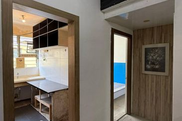 Flat Taman Plentong Utama