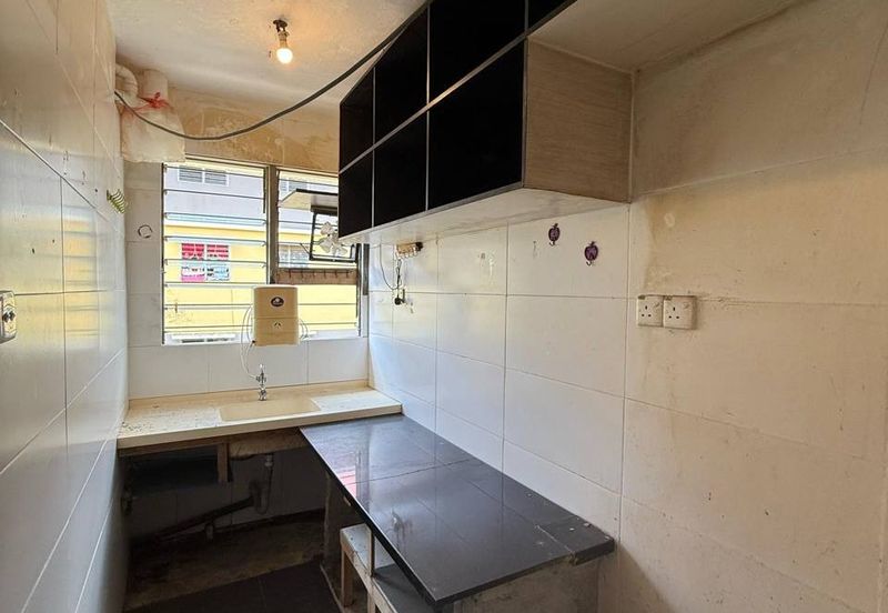 Flat Taman Plentong Utama