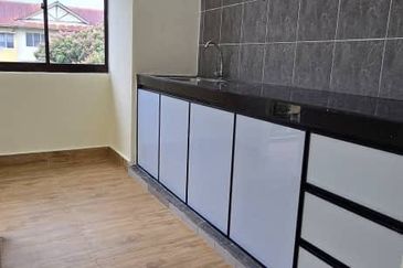 Pangsapuri Jasa, Mutiara Rini