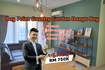 Baypoint @ Country Garden Danga Bay