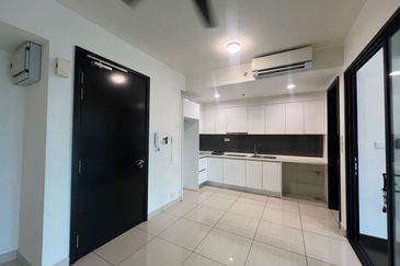 Almas @ Puteri Harbour