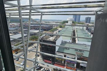 MANHATTAN @ Austin Heights