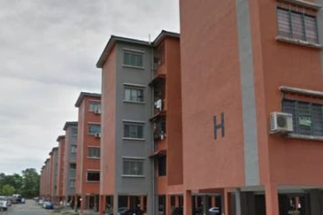 Taman Pulai Utama Flat