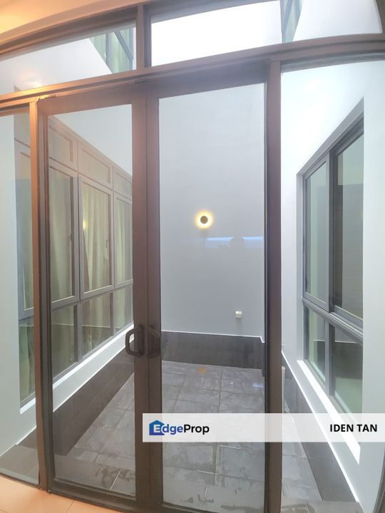 Estuari Gardens Double Storey Superlink House Fully Renovated & Fully Furnished Unit For Sale Near Iskandar Puteri, , Johor, Nusajaya