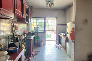 Lily & Jasmine Apartment