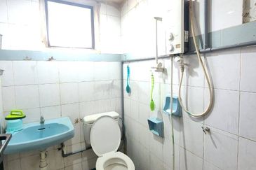 Lily & Jasmine Apartment