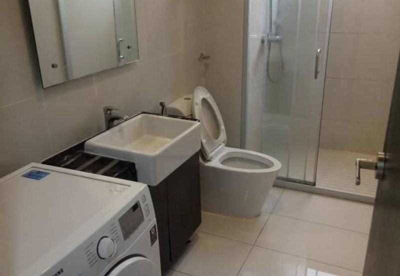 Baypoint @ Country Garden Danga Bay