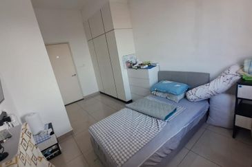 The Pinnacles (Pinnacle Tower)