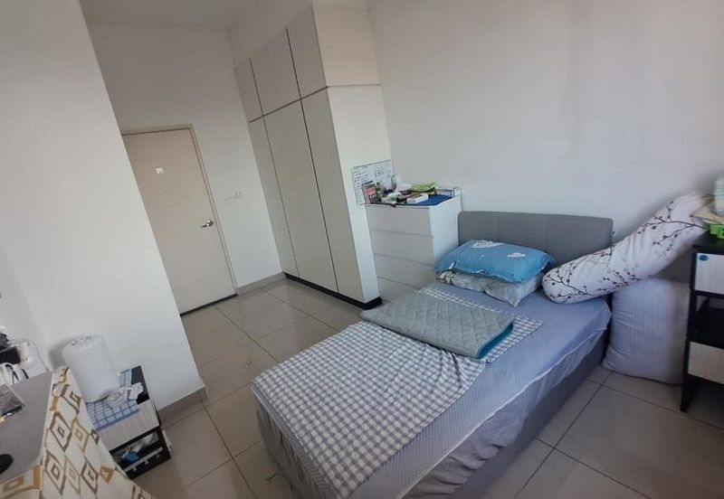 The Pinnacles (Pinnacle Tower)