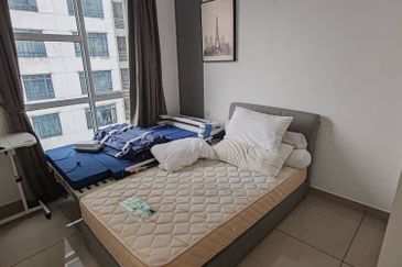 The Pinnacles (Pinnacle Tower)