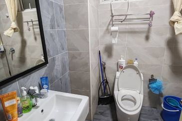 The Pinnacles (Pinnacle Tower)