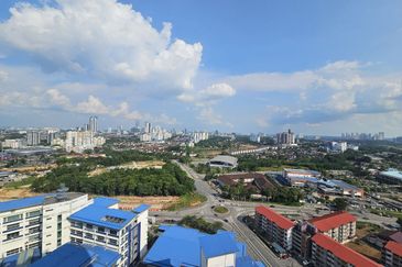 SKS Habitat Apartment, Larkin