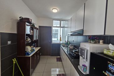 SKS Habitat Apartment, Larkin