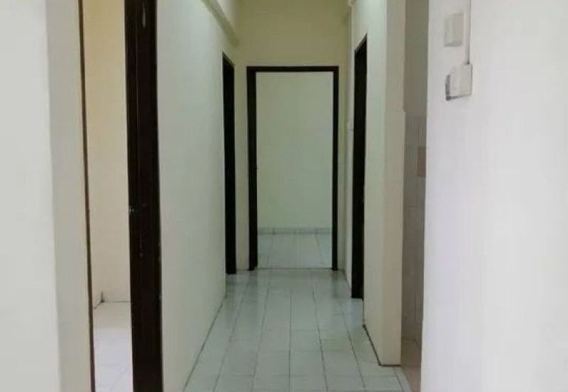 Sri Impian Apartment, Larkin Perdana