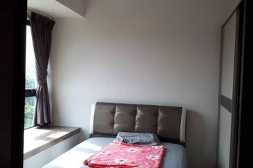 Baypoint @ Country Garden Danga Bay