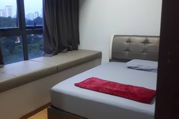 Baypoint @ Country Garden Danga Bay