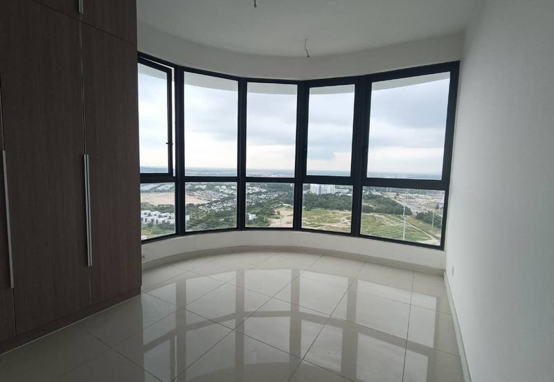 The M @ Medini Macrolink