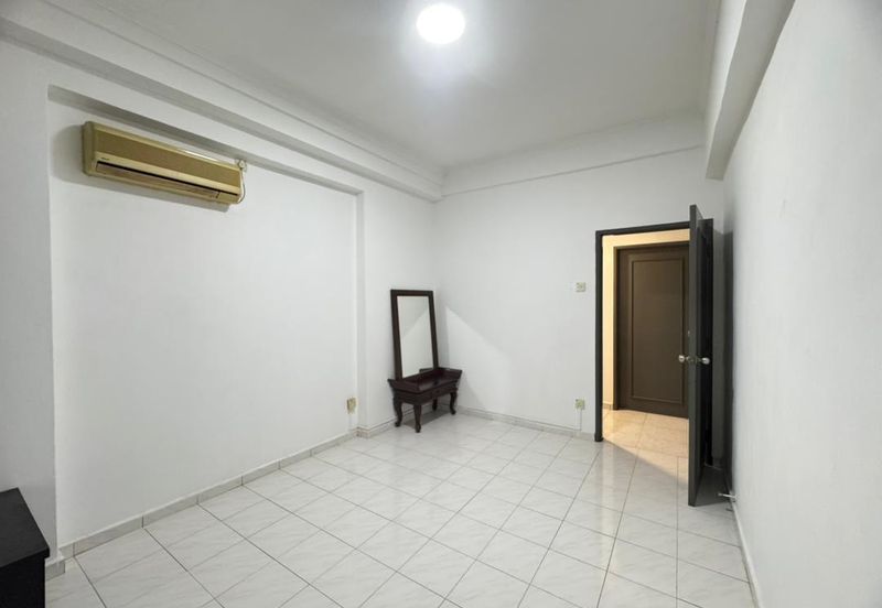 Mewah View Luxurious Apartments