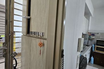 Dedaun Hijau (Greenfield Regency)