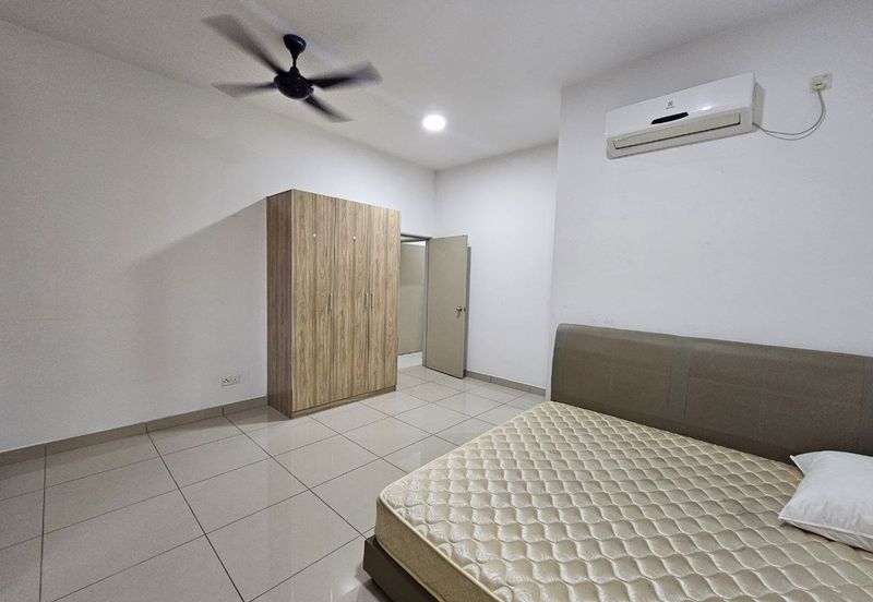 D'Summit Residences @ Kempas Utama