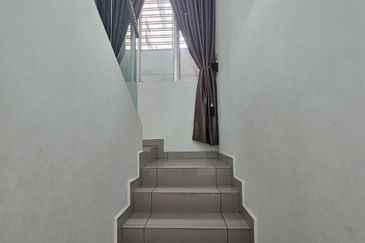 Dedaun Hijau (Greenfield Regency)