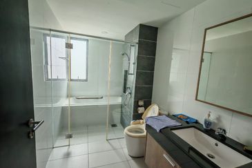 Ponderosa Lakeside Luxury Apartments